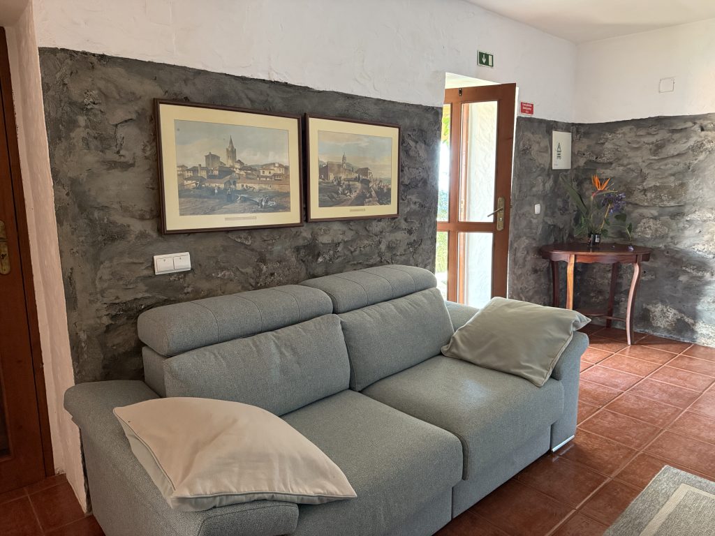 Cozy Seaview House — photo 3